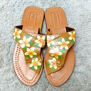 *Final Price* NWOT Mystique Boutique Leather Handpainted Tropical Thong Sandals